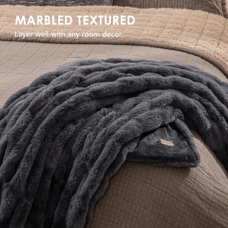 EVERGRACE Luxurious Soft Faux Rabbit Fur Throw Blanket, Cozy Fuzzy Plush Warm Throws for Couch Bed Sofa Chair Decor, Ruched Bubble Fluffy Blanket with Reversible Velvet, 50" x 60", Charcoal Gray - Image 3